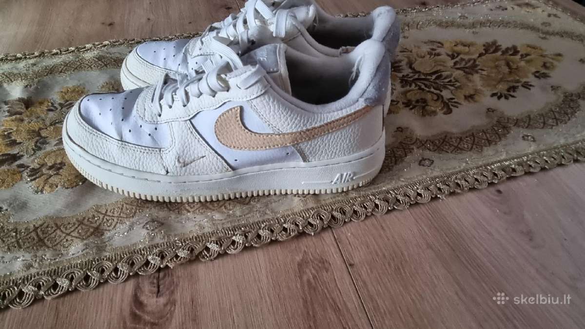 Nike kedai - nuotraukos Nr. 2