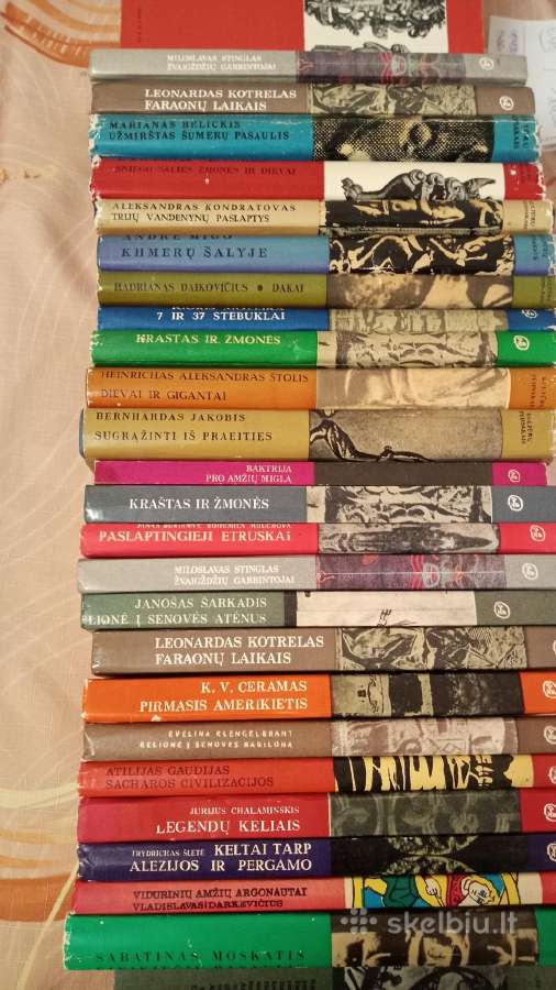 Kultūrų pėdsakais serija 24 knygos