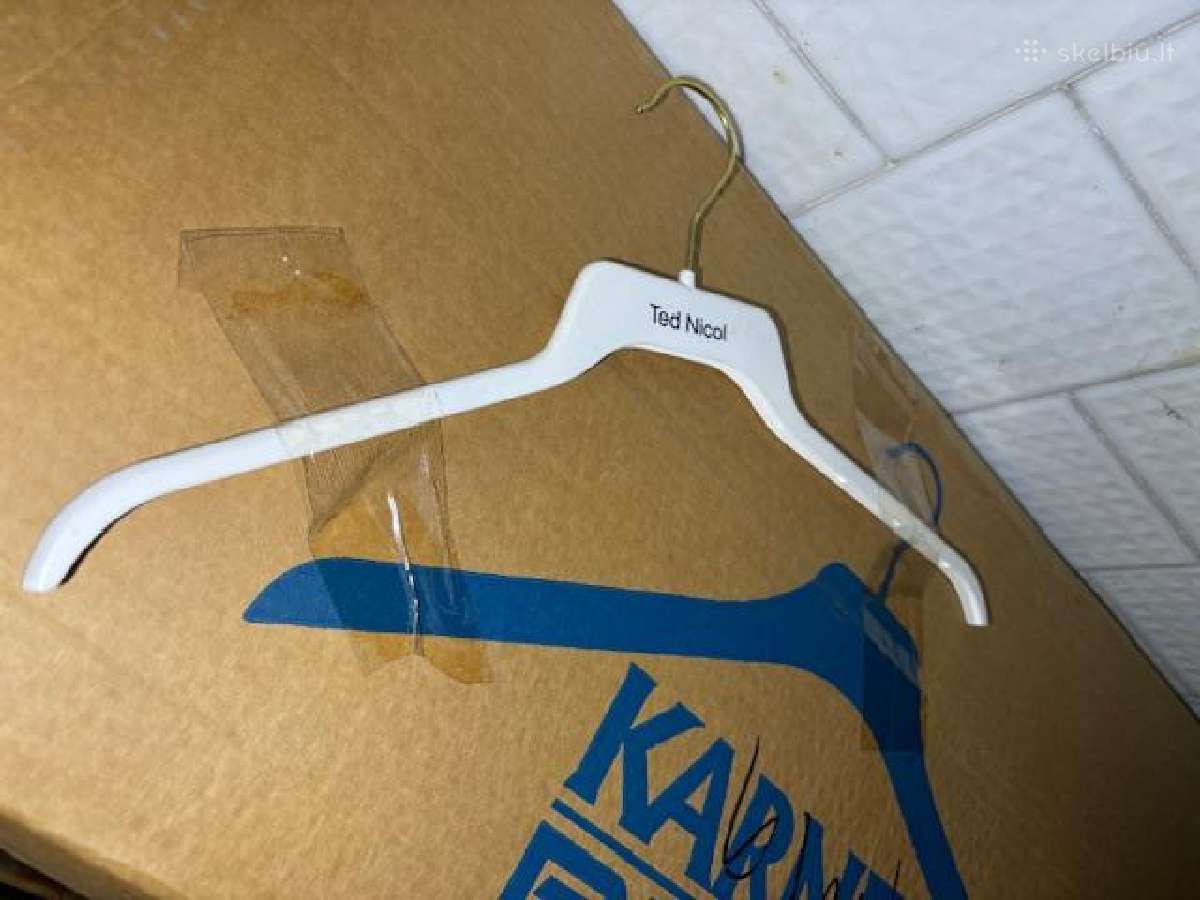 Pakabos plastikines drabuziams - nuotraukos Nr. 5