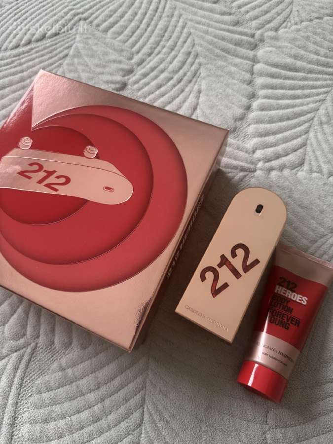 Kvepalų rinkinys Carolina Herrera 212 - nuotraukos Nr. 3