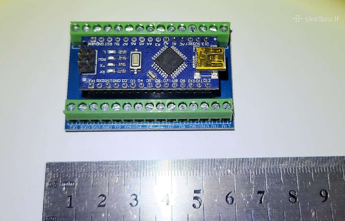 Arduino Nano V3.0 su įvesties išvesties terminalu