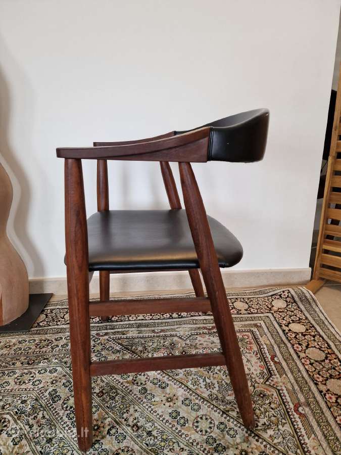 Vintažinė mid century autorinė tikmedžio kėdė