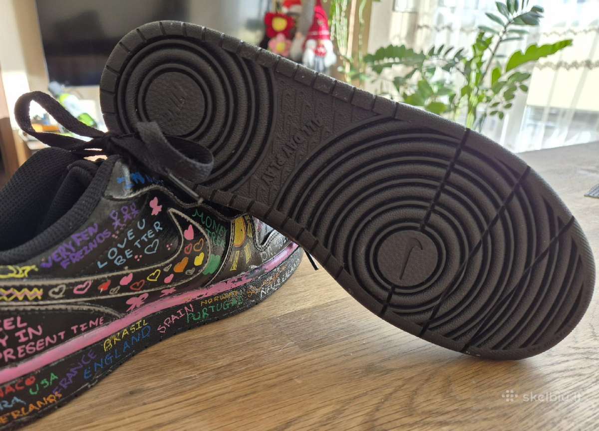 Vienetiniai piešti Nike originalūs - nuotraukos Nr. 4