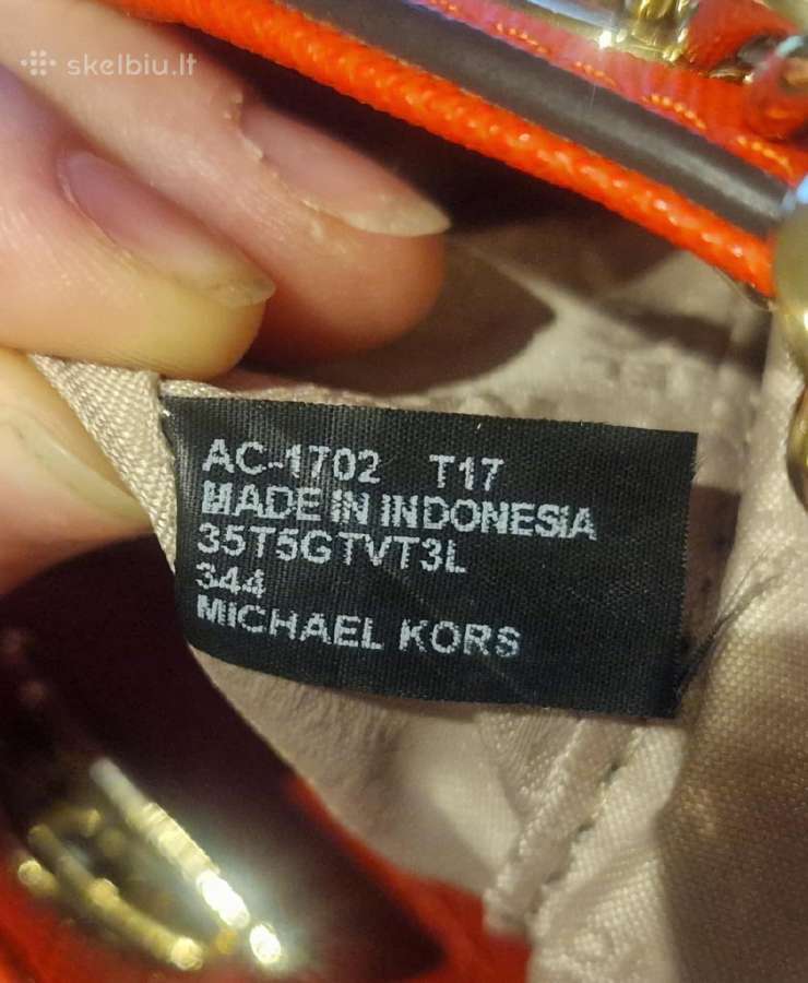 Parduodu originalią Michael Kors rankinę - nuotraukos Nr. 24