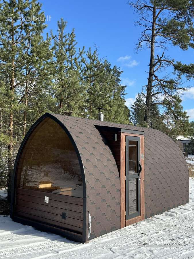 Įrengta Iglu pirtis su priepirčiu