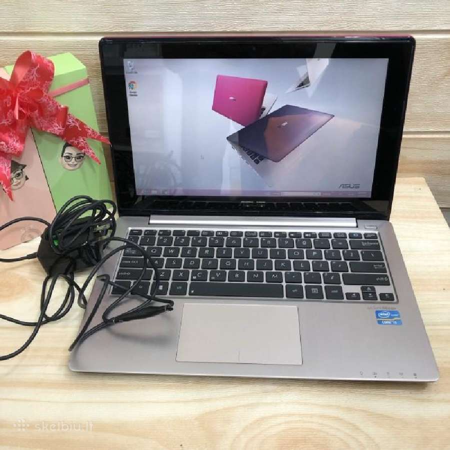 Asus 12" Touchscreen Lieciamas nedidelis tik 105eu