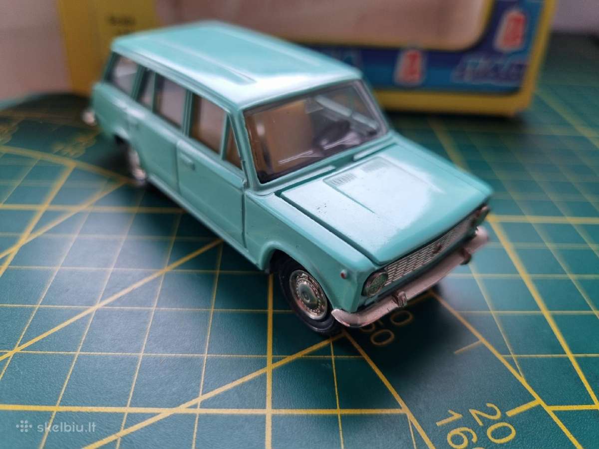 CcCCCP 1/43 Lada vaz 2102 A11