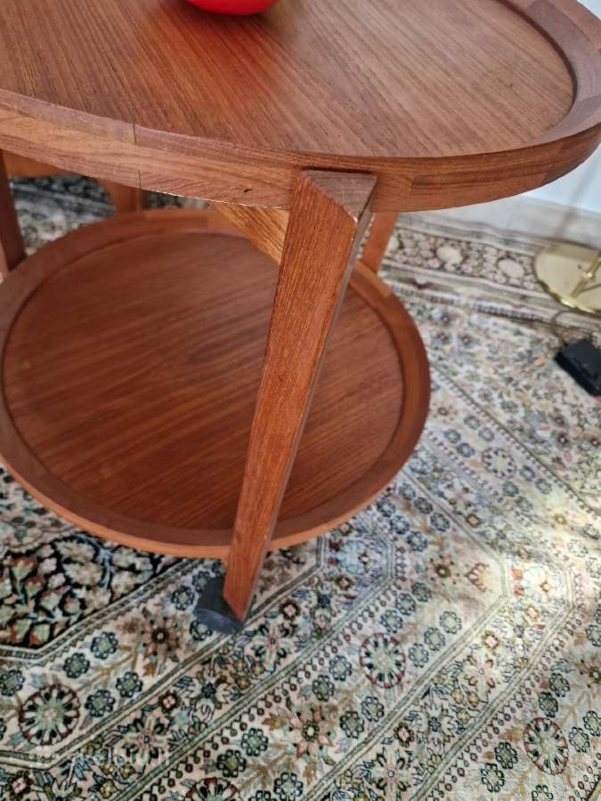 Vintažinis mid century tikmedžio staliukas - nuotraukos Nr. 4
