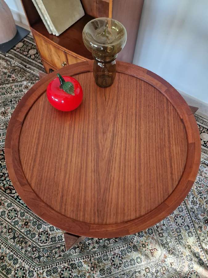 Vintažinis mid century tikmedžio staliukas - nuotraukos Nr. 7
