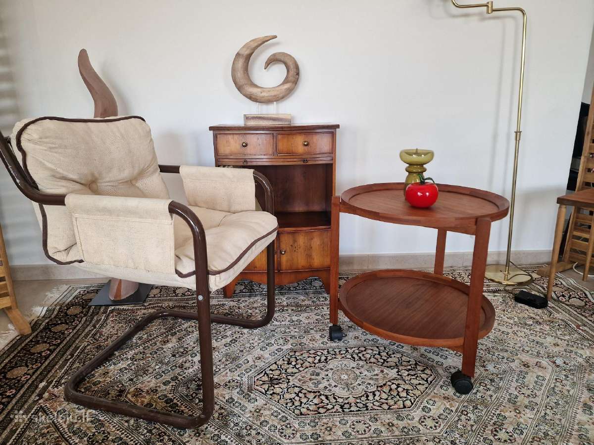 Vintažinis mid century tikmedžio staliukas - nuotraukos Nr. 29