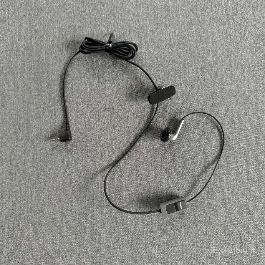Nokia laisvų rankų įranga su mikrofonu
