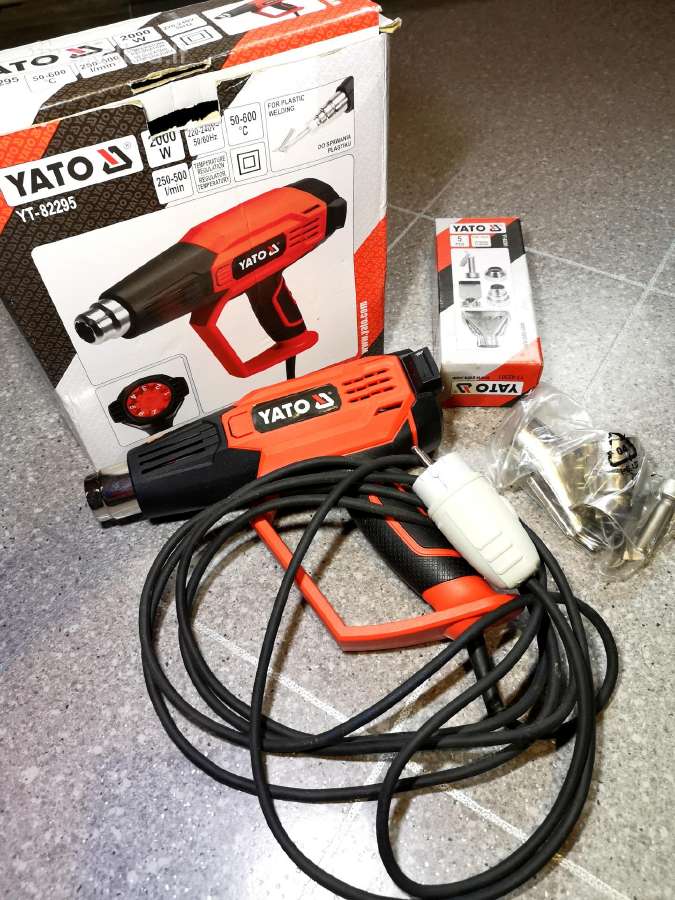 Oraputė fenas Yato - 82295 + 2 antgalių komplektai