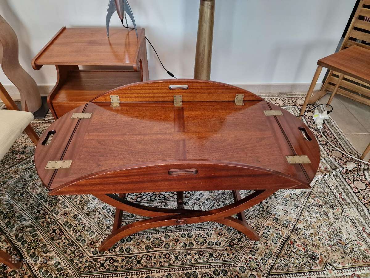 Vintažinis mid century raudonmedžio staliukas - nuotraukos Nr. 11