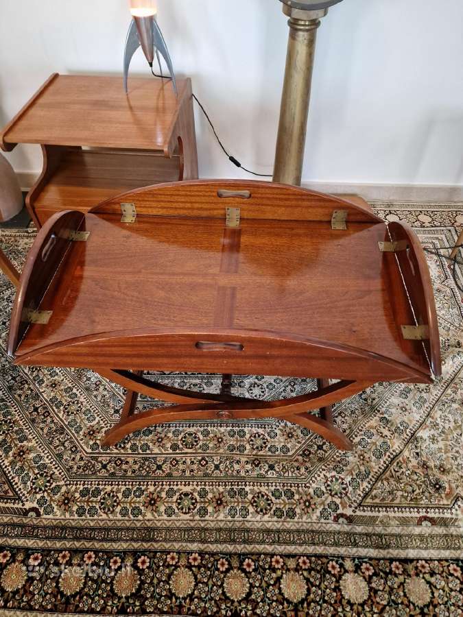 Vintažinis mid century raudonmedžio staliukas - nuotraukos Nr. 17