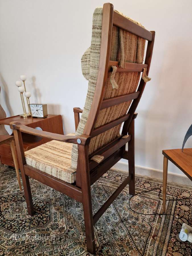 Vintažinis mid century raudonmedžio fotelis - nuotraukos Nr. 3