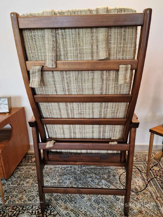 Vintažinis mid century raudonmedžio fotelis - nuotraukos Nr. 4