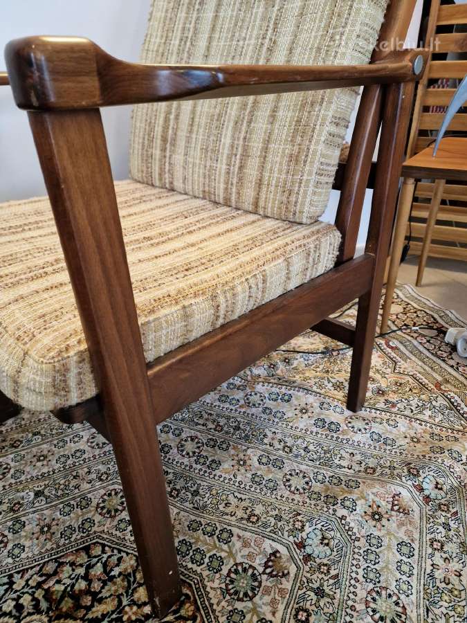 Vintažinis mid century raudonmedžio fotelis - nuotraukos Nr. 5