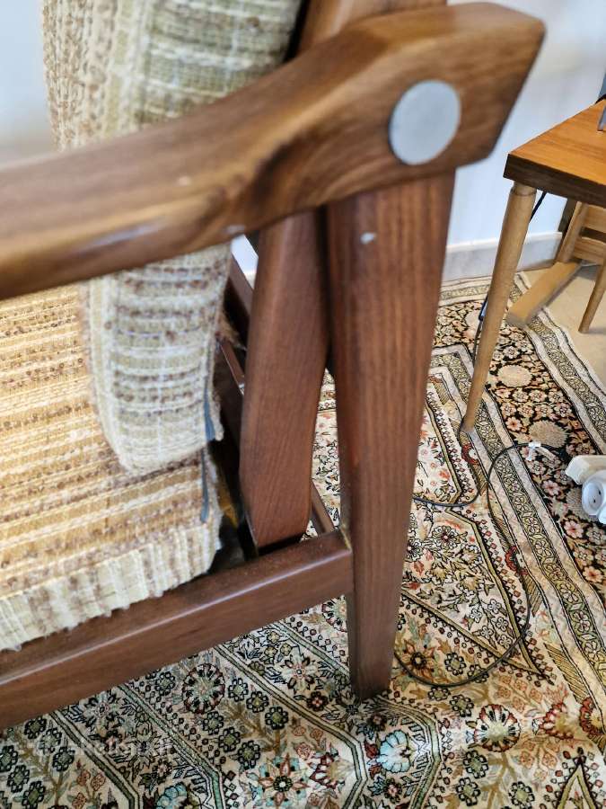 Vintažinis mid century raudonmedžio fotelis - nuotraukos Nr. 27