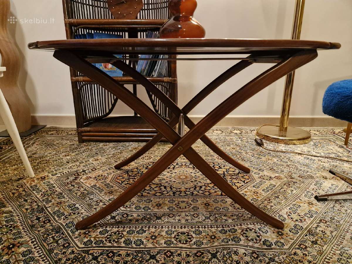 Vintažinis mid century raudonmedžio staliukas - nuotraukos Nr. 4