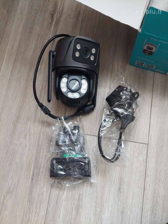 Parduodu stebejimo kamera su dviem objektyvais.