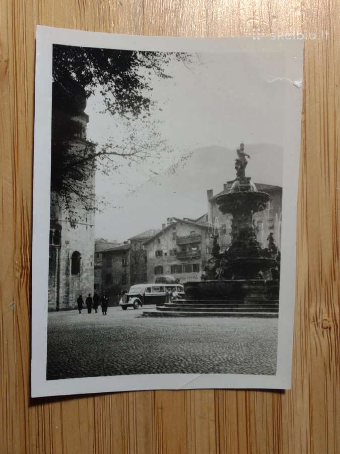 Trentas. Viktoro Emanuelio III aikštė
