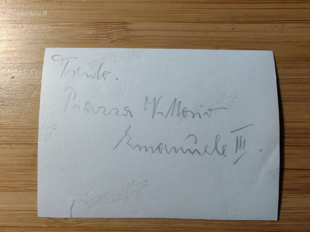 Trentas. Viktoro Emanuelio III aikštė - nuotraukos Nr. 2