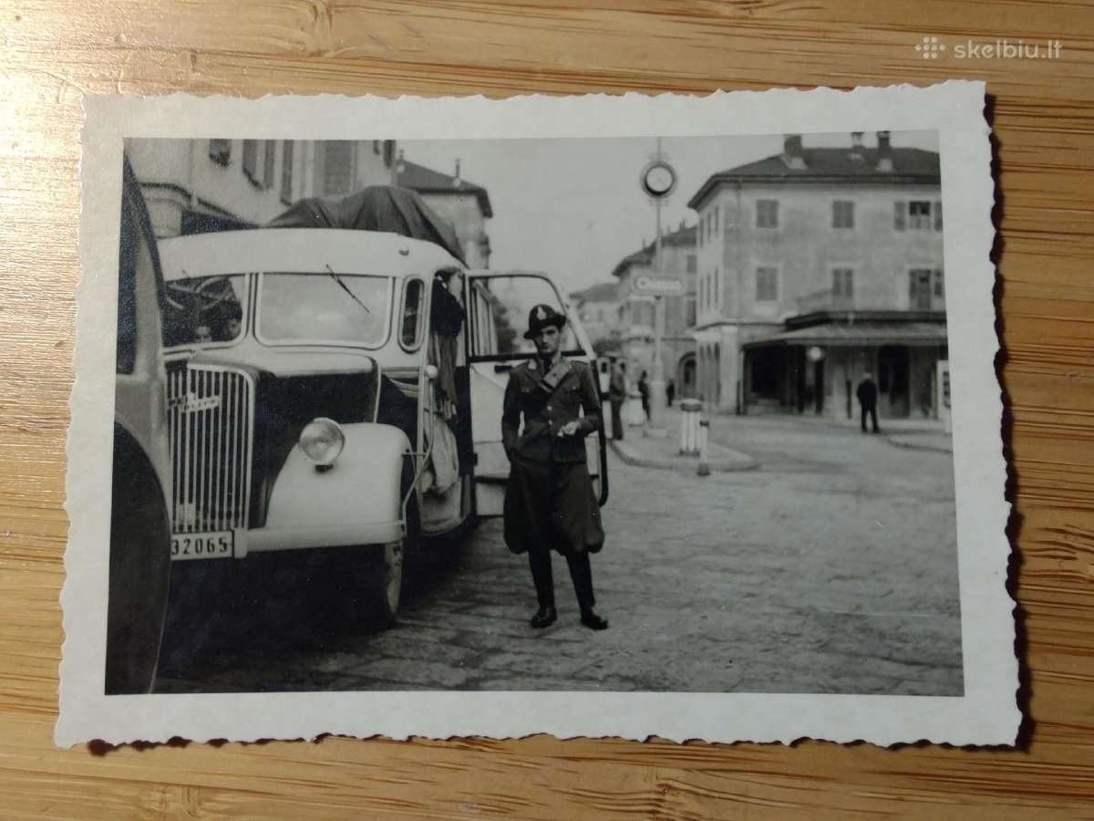 Autobusas. Antrasis pasaulinis karas arba pokaris