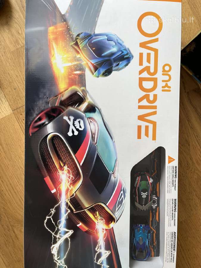 Anki overdrive lenktyniu zaidimas