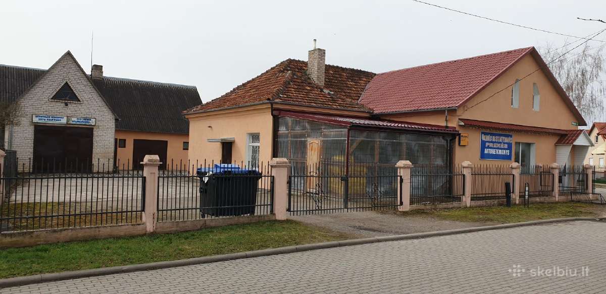 Parduodamas autodetalių ir ūkinių prekių verslas