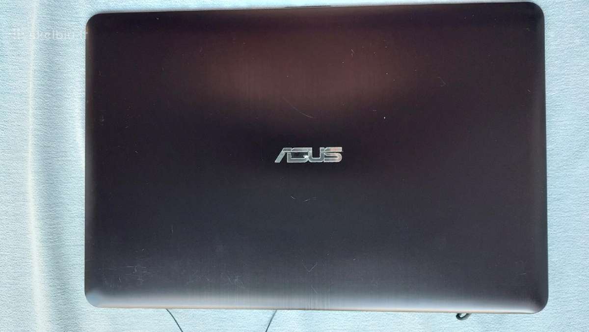 Asus X540l dangtis ir kita