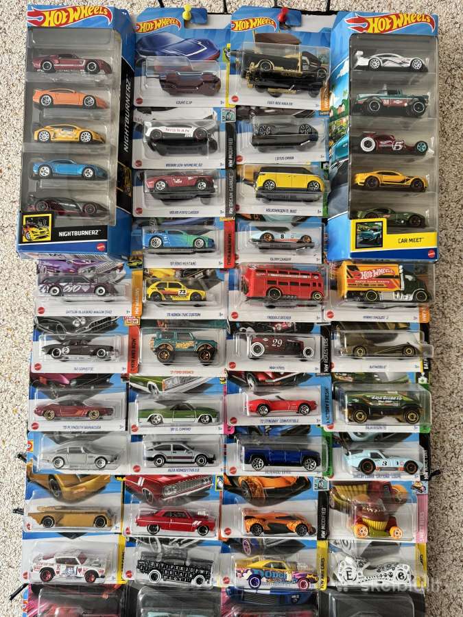 Hot Wheels modeliukai
