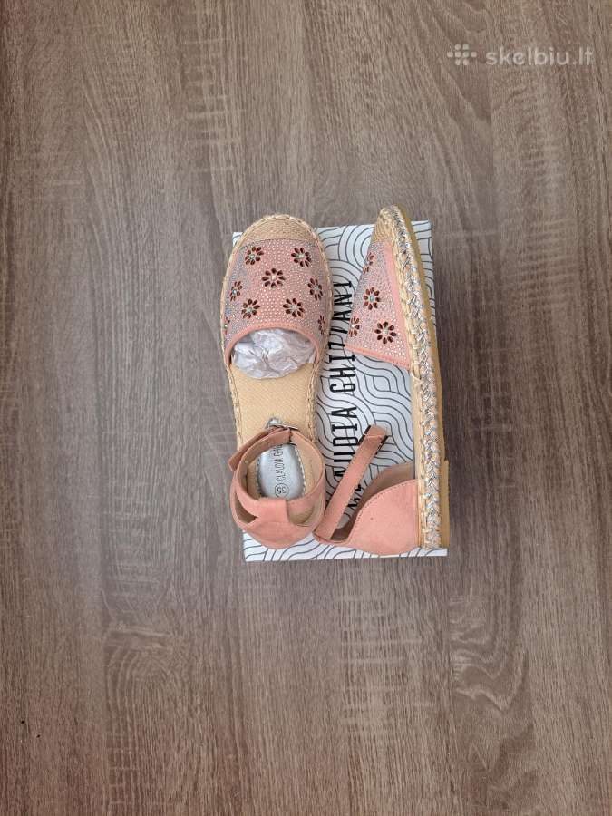 Basutės espadrilės