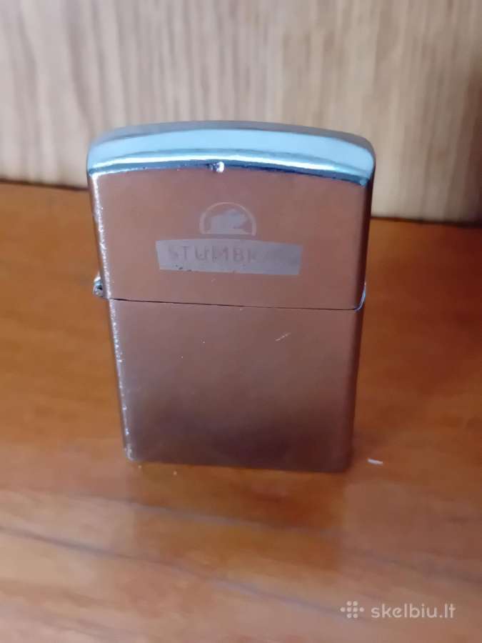 Metalinis žiebtuvėlis su "Stumbras" logotipu