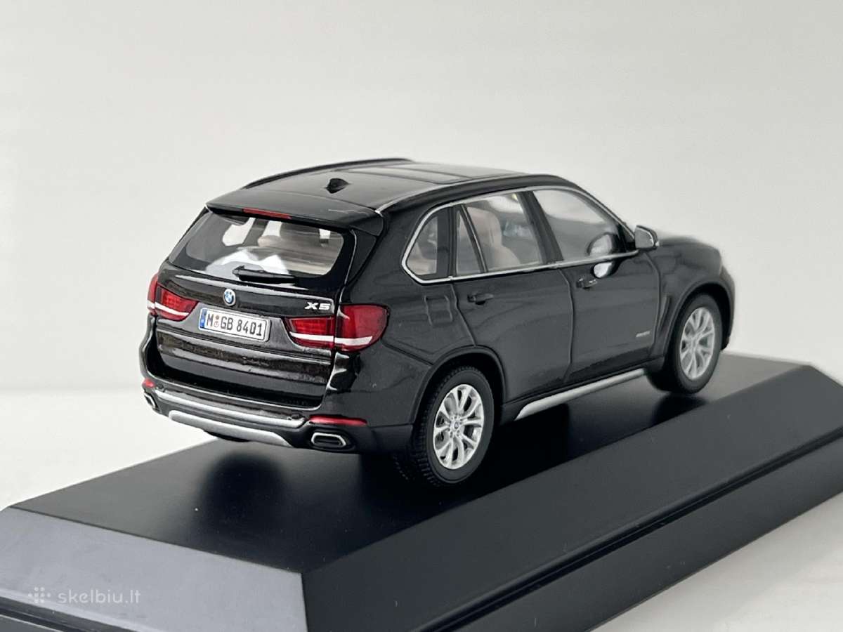 Bmw X5 1:43 - nuotraukos Nr. 8