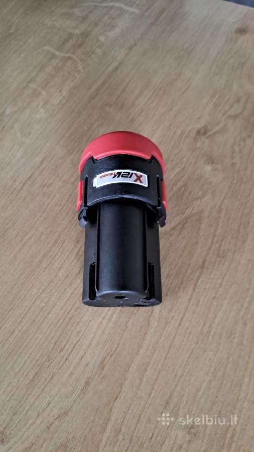 12 v akumuliatoriaus korpusas