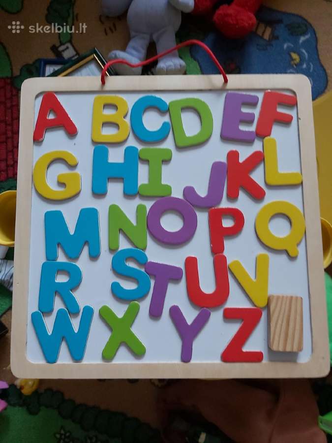 Naudota magnetinė lenta.