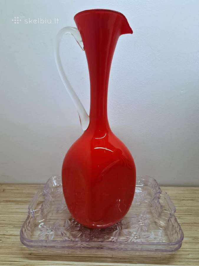 Mid cent. (60-70m) Florencija raudon. stikl. vaza