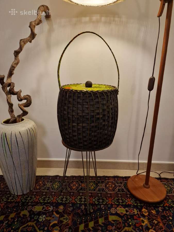 Vintažinė mid century rankdarbių dėžutė/bačkutė
