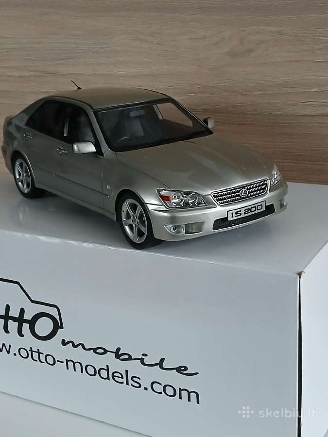 Lexus Is 200 1:18