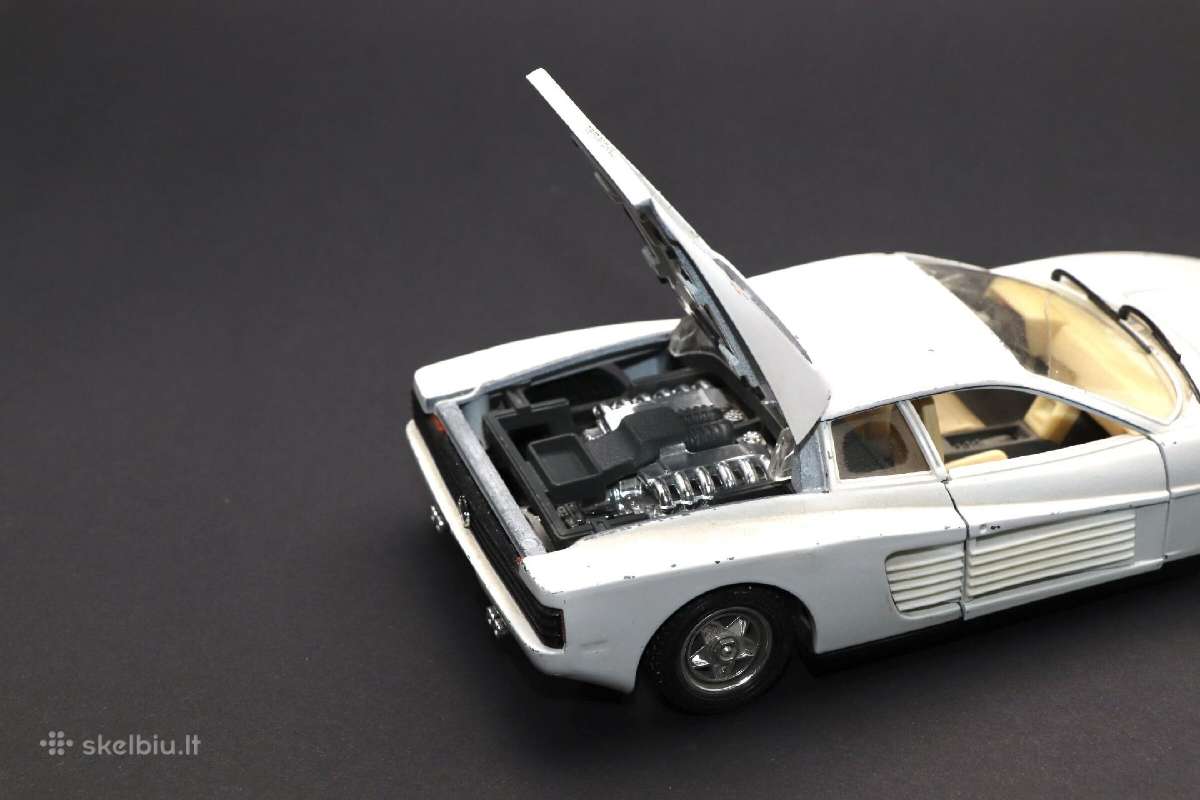 Automobilis "Ferrari", Italija kaina 10 eurų - nuotraukos Nr. 6