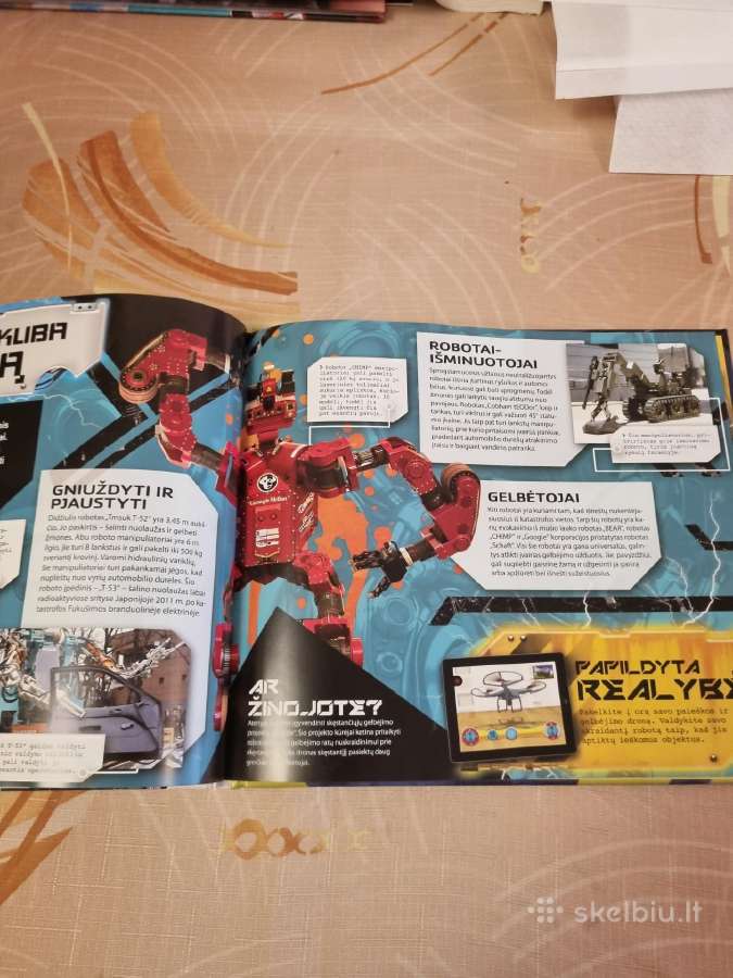 Robotai papildytos realybės knyga - nuotraukos Nr. 4