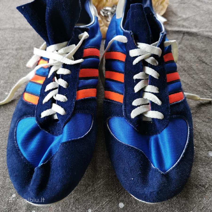 Vintažiniai begimo bateliai Adidas