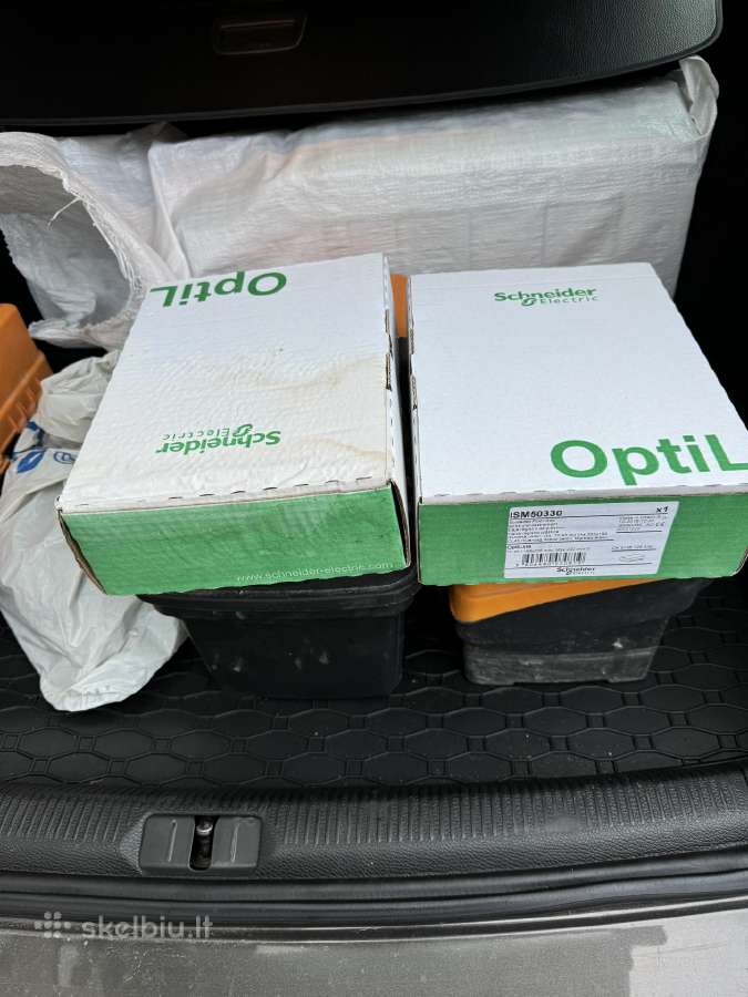 6 vietų grindų dėžutė Schneider Electric Optiline4