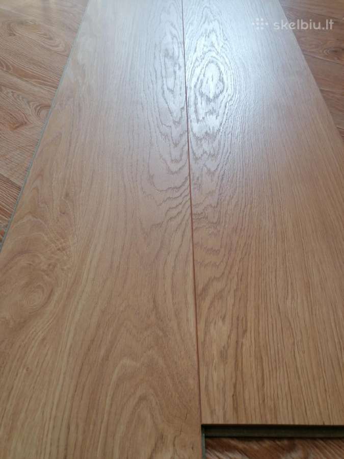 Atliko naujo laminato, vinilo