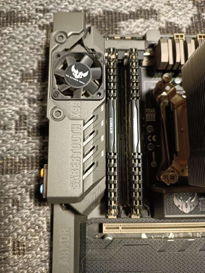 Parduodamas komplektas Sabertooth X99 - nuotraukos Nr. 5