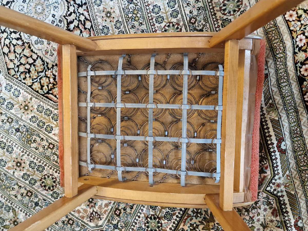 Vintažinis Mid Century bukmedžio pufas - nuotraukos Nr. 9