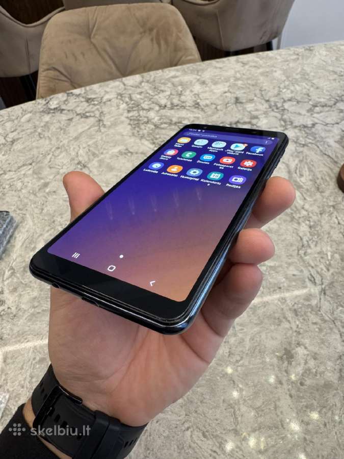 Samsung A7 2018, 4/64gb