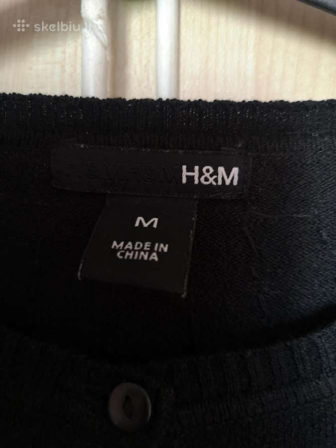 H&m juodas klasikinis susagstomas megztukas - nuotraukos Nr. 5