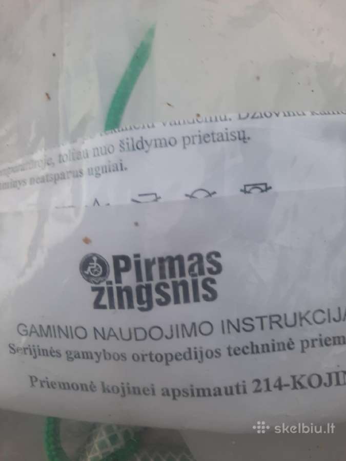 Priemone kojiniai apsimauti.