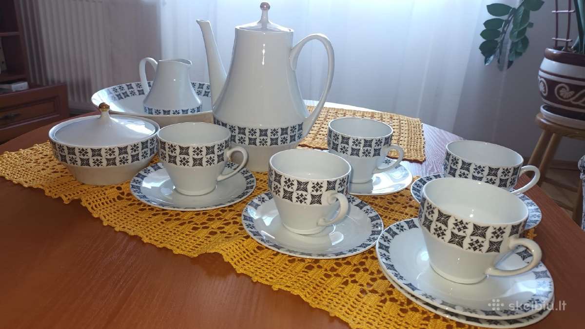 Čekiško porceliano kavos servyzas